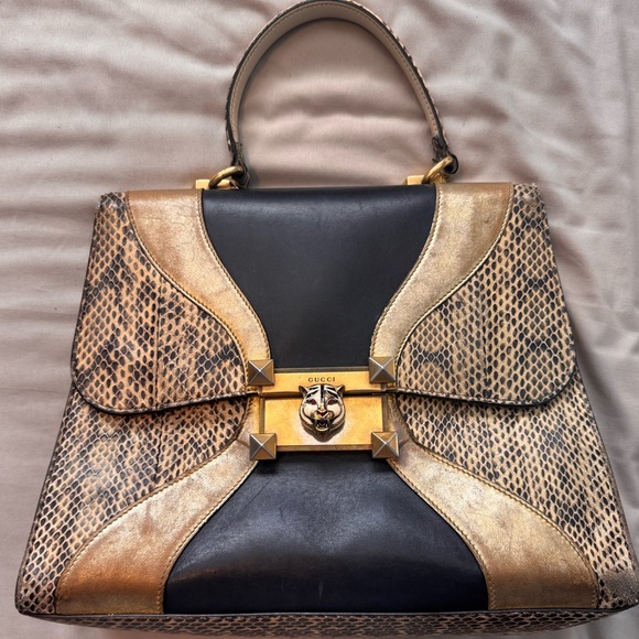 Gucci
Python Medium Osiride Top Handle Bag - Picture 1 of 10